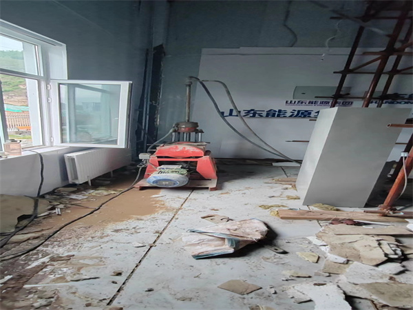 景谷地基基础下沉墙体裂缝加固注浆顶升施工